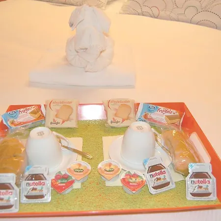 ベッド・アンド・ブレックファスト Nicolo Iii A San Pietro 2*